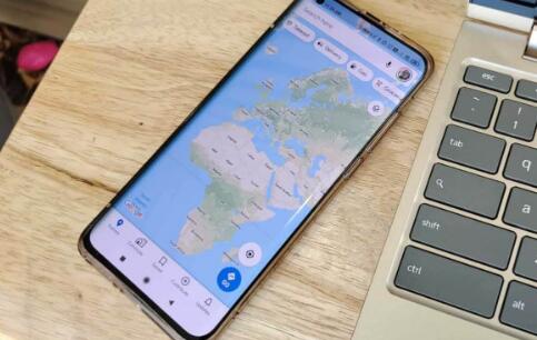 Google放弃了平淡无奇的美学 以提供更详细的地图视图